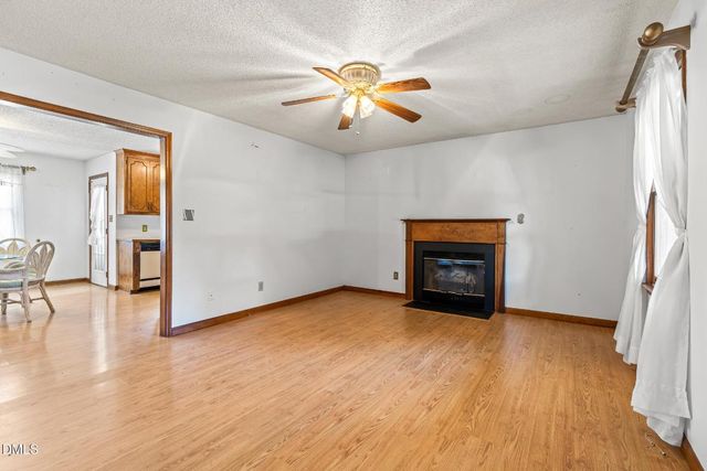 62 Stoneridge Drive, Henderson, NC 27537