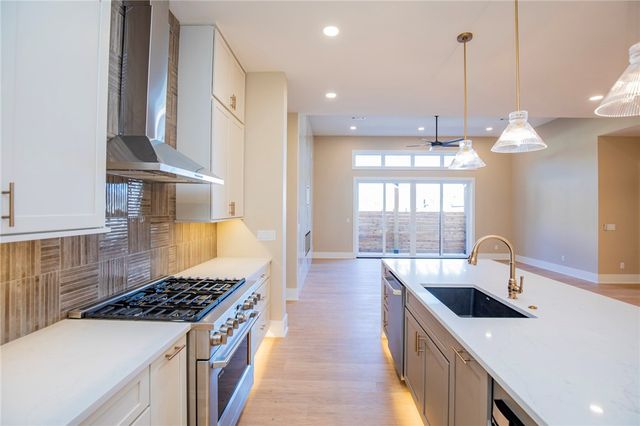 3506 SW Scoggins Road, Bentonville, AR 72713