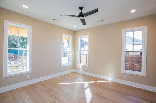 3506 SW Scoggins Road, Bentonville, AR 72713