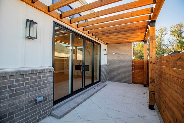 3506 SW Scoggins Road, Bentonville, AR 72713