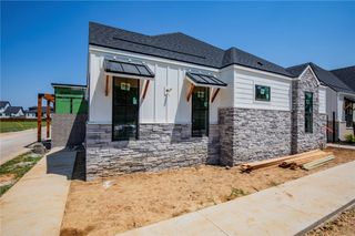 3506 SW Scoggins Road, Bentonville, AR 72713