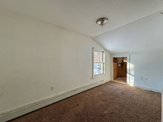 23 Fifth Ave, Lakeville, MA 02347