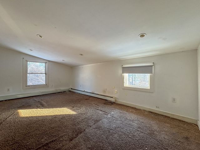 23 Fifth Ave, Lakeville, MA 02347