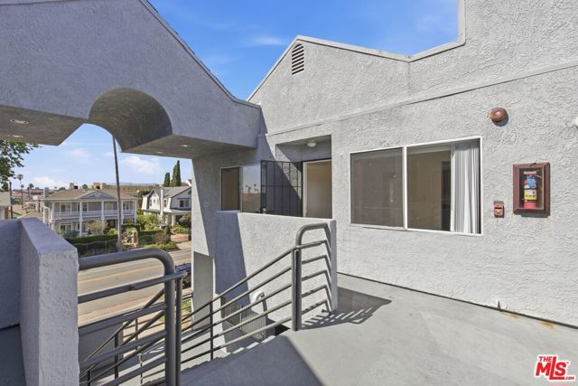 1002 N Edgemont Street 7, Los Angeles, CA 90029
