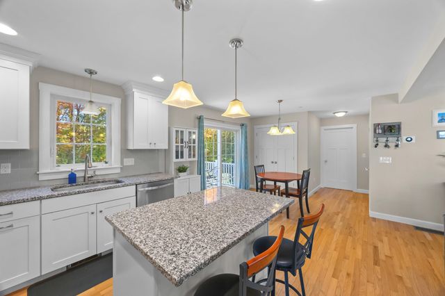 253 Drakeside Rd Unit 2, Hampton, NH 03842