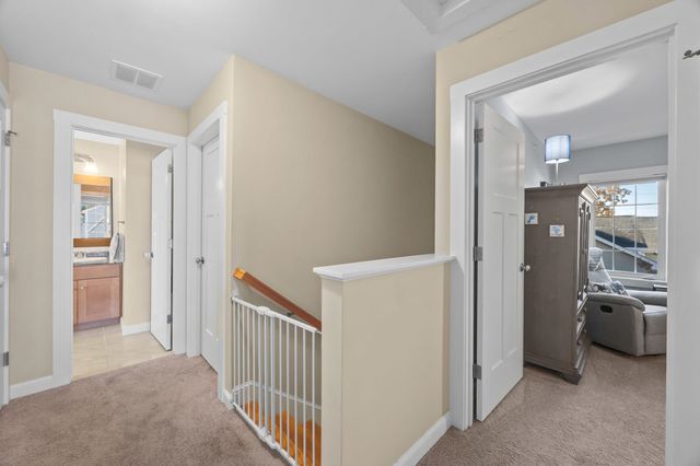 253 Drakeside Rd Unit 2, Hampton, NH 03842