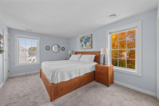253 Drakeside Rd Unit 2, Hampton, NH 03842