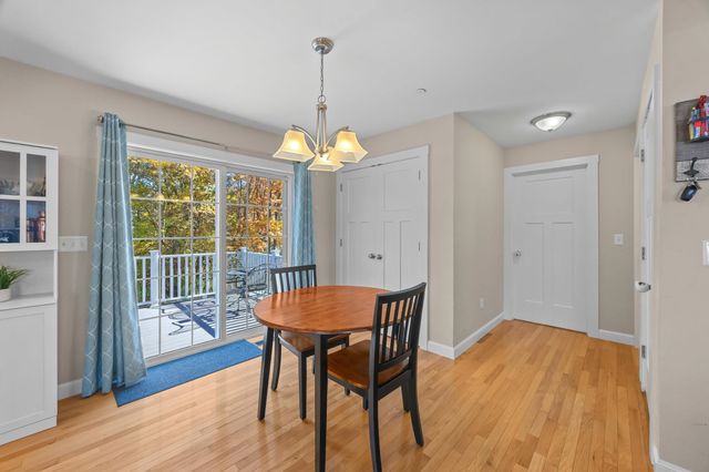 253 Drakeside Rd Unit 2, Hampton, NH 03842