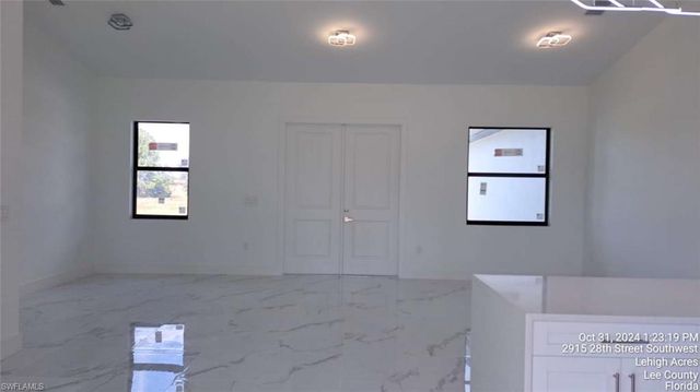 2915 28th ST SW, Lehigh Acres, FL 33976