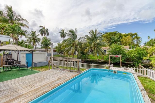 3039 Grant Street, Hollywood, FL 33021