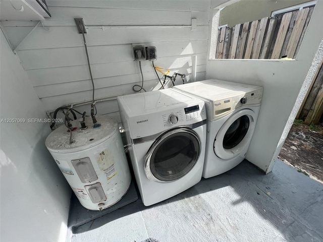3039 Grant Street, Hollywood, FL 33021
