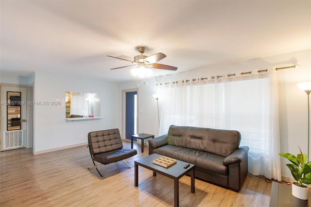 3039 Grant Street, Hollywood, FL 33021