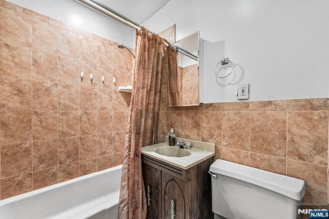 80 Burlington, Clifton, NJ 07012