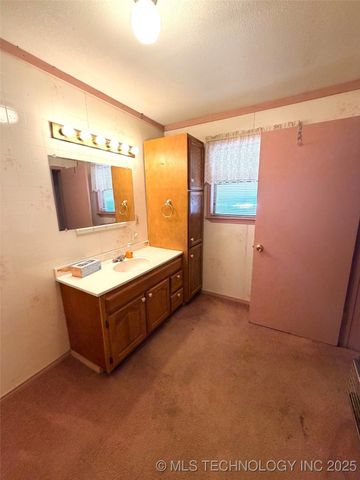 16258 Old Morris Highway, Okmulgee, OK 74447