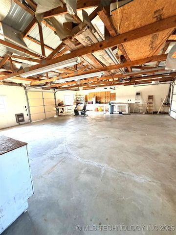 16258 Old Morris Highway, Okmulgee, OK 74447