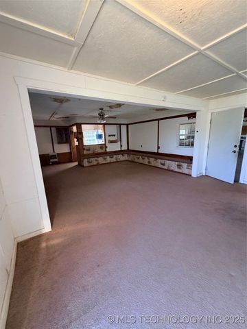 16258 Old Morris Highway, Okmulgee, OK 74447