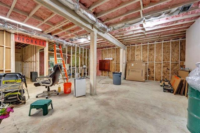 40 Woodcrest Avenue, Covington, GA 30016