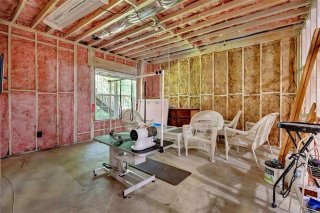 40 Woodcrest Avenue, Covington, GA 30016