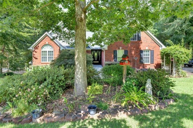 40 Woodcrest Avenue, Covington, GA 30016