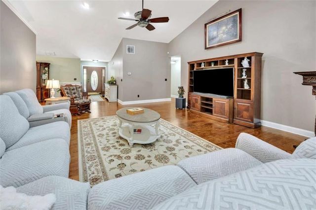 40 Woodcrest Avenue, Covington, GA 30016