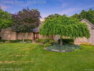 56432 Cromwell Court, Shelby Charter Township, MI 48316