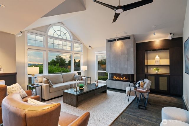 709 Maple Street, Edmonds, WA 98020