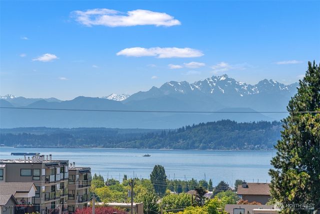 709 Maple Street, Edmonds, WA 98020