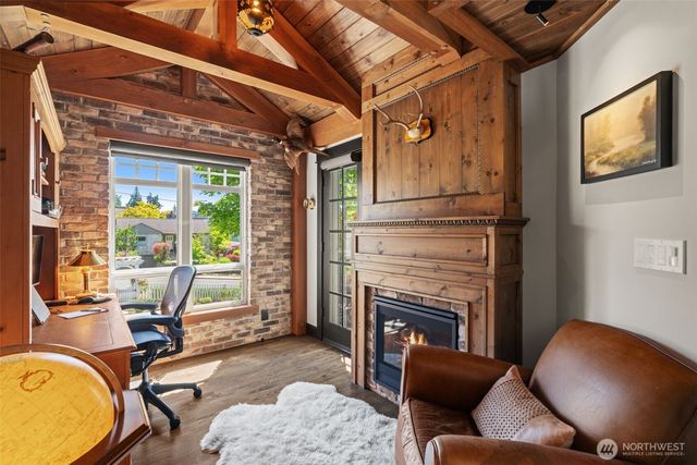 709 Maple Street, Edmonds, WA 98020