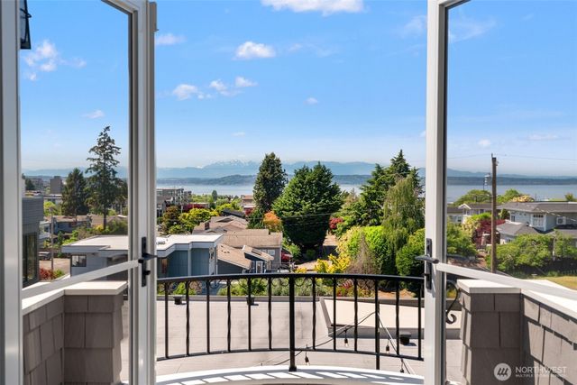 709 Maple Street, Edmonds, WA 98020