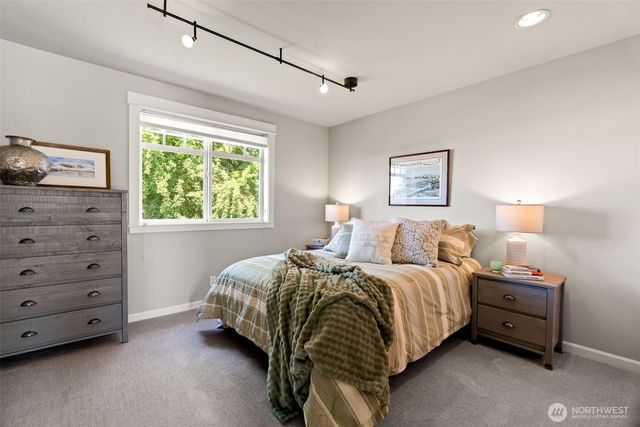 709 Maple Street, Edmonds, WA 98020