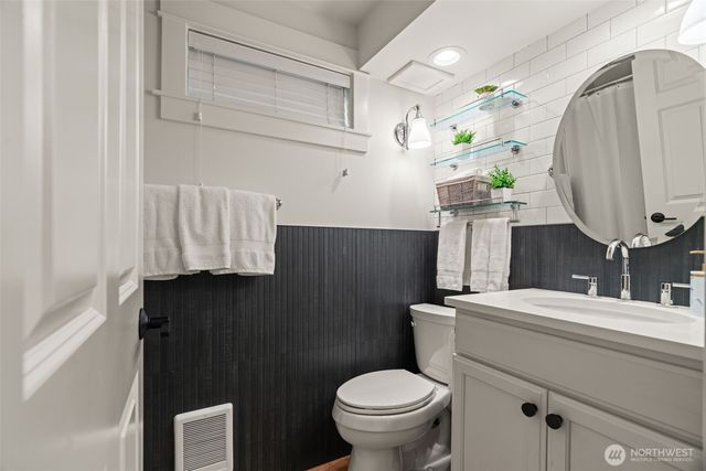709 Maple Street, Edmonds, WA 98020