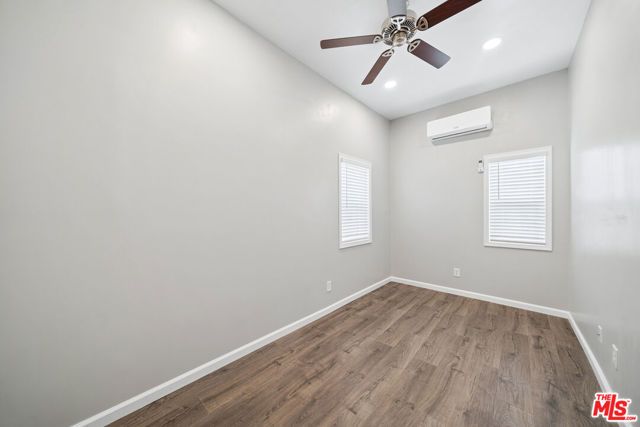 1543 W 23rd Street, Los Angeles, CA 90007