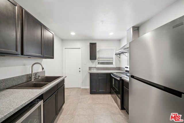 1543 W 23rd Street, Los Angeles, CA 90007