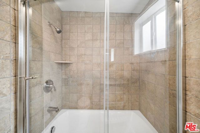 1543 W 23rd Street, Los Angeles, CA 90007