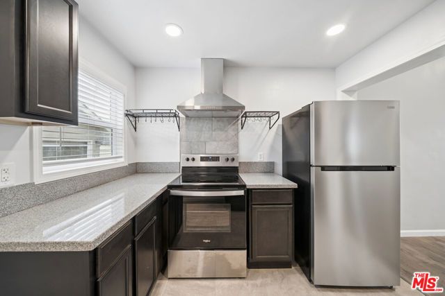 1543 W 23rd Street, Los Angeles, CA 90007