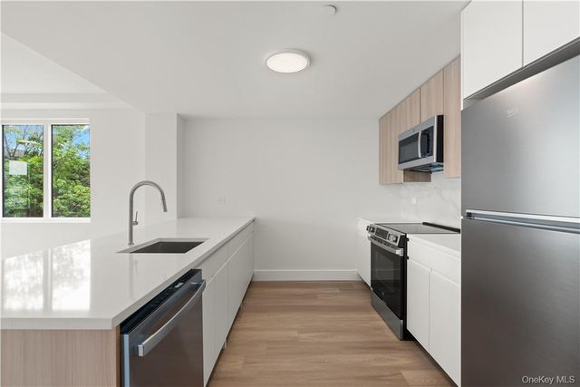 1 Lyon Place 509, White Plains, NY 10601
