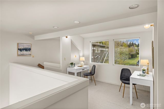 3418 W Lake Sammamish Parkway SE, Bellevue, WA 98008