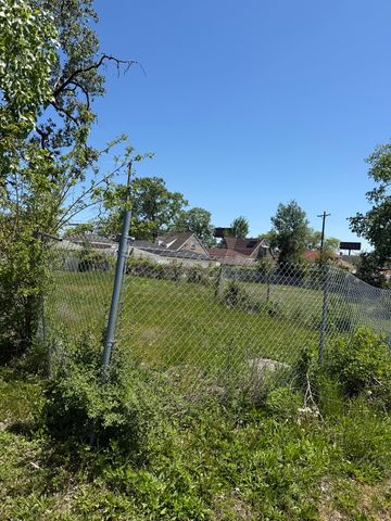 8339 S Wentworth Avenue, Chicago, IL 60620