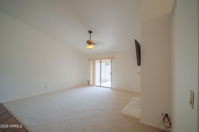 2337 W SHAWNEE Drive, Chandler, AZ 85224