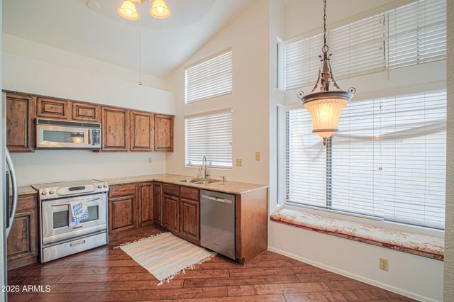 2337 W SHAWNEE Drive, Chandler, AZ 85224