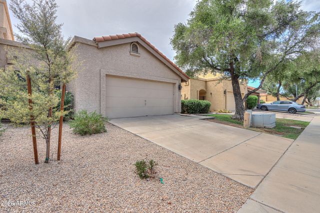 2337 W SHAWNEE Drive, Chandler, AZ 85224