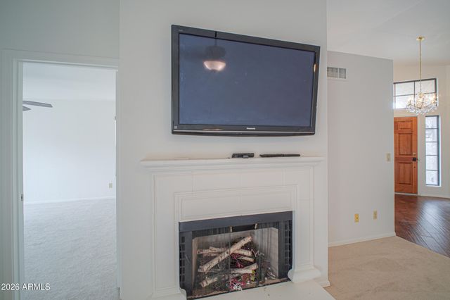 2337 W SHAWNEE Drive, Chandler, AZ 85224