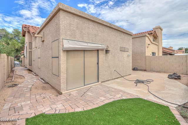 2337 W SHAWNEE Drive, Chandler, AZ 85224