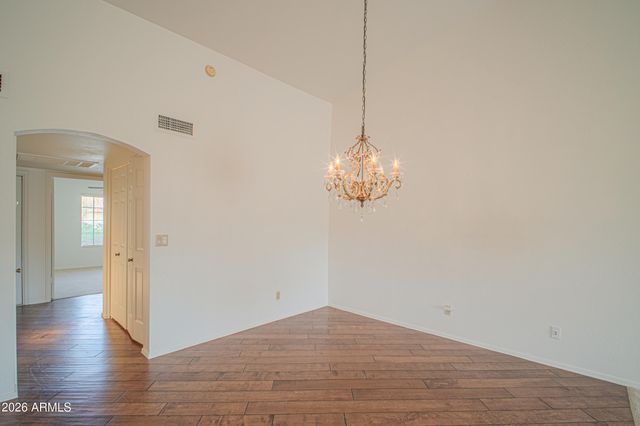 2337 W SHAWNEE Drive, Chandler, AZ 85224