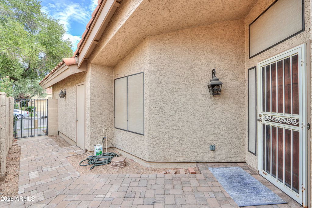 2337 W SHAWNEE Drive, Chandler, AZ 85224 — photo 5