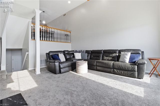 323 Arizona Avenue, Lorain, OH 44052