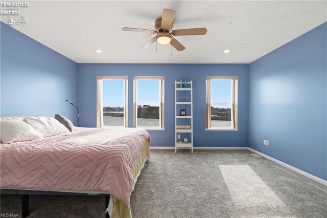 323 Arizona Avenue, Lorain, OH 44052