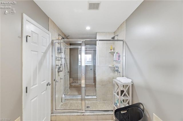 323 Arizona Avenue, Lorain, OH 44052