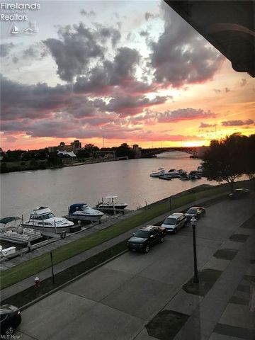 323 Arizona Avenue, Lorain, OH 44052