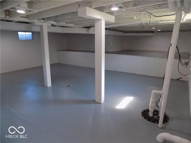 876 W County Road 25 S, Greencastle, IN 46135